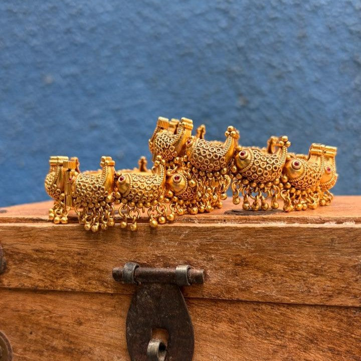 मत्स्यरत्ना तोडे  - Matsyaratna Tode