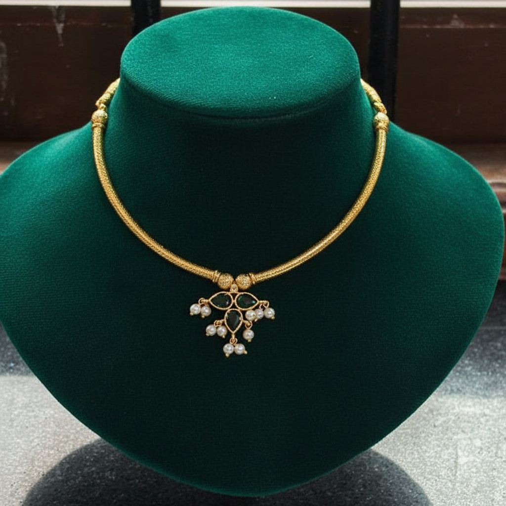 माणिक सरी - Manik Sari (Belpan-Emerald)