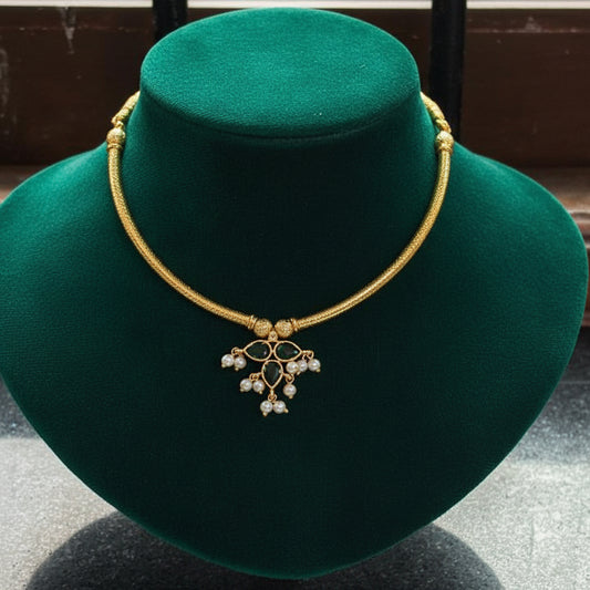 माणिक सरी - Manik Sari (Belpan-Emerald)