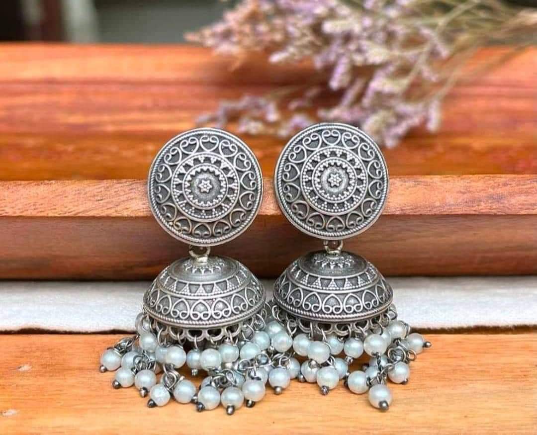 मधुमाला झुमके - MadhuMala Zumke