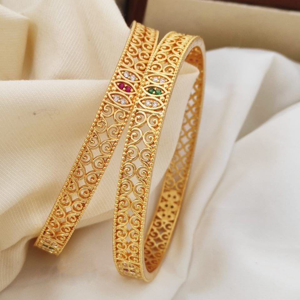 बांगड्या  - Bangles (Set of 2)