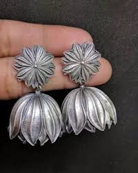 कमळ झुमके - Kamal Zumke